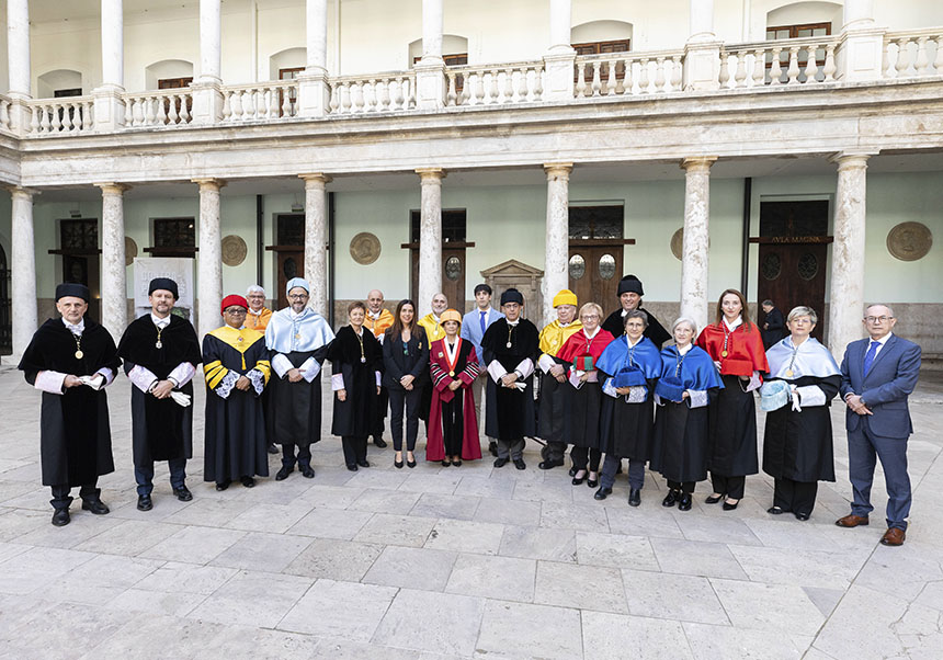 Authorities and appointed honoris causa