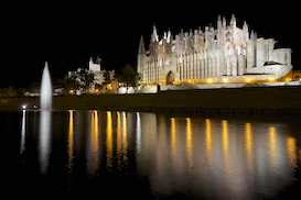 Catedral de Palma por la noche
