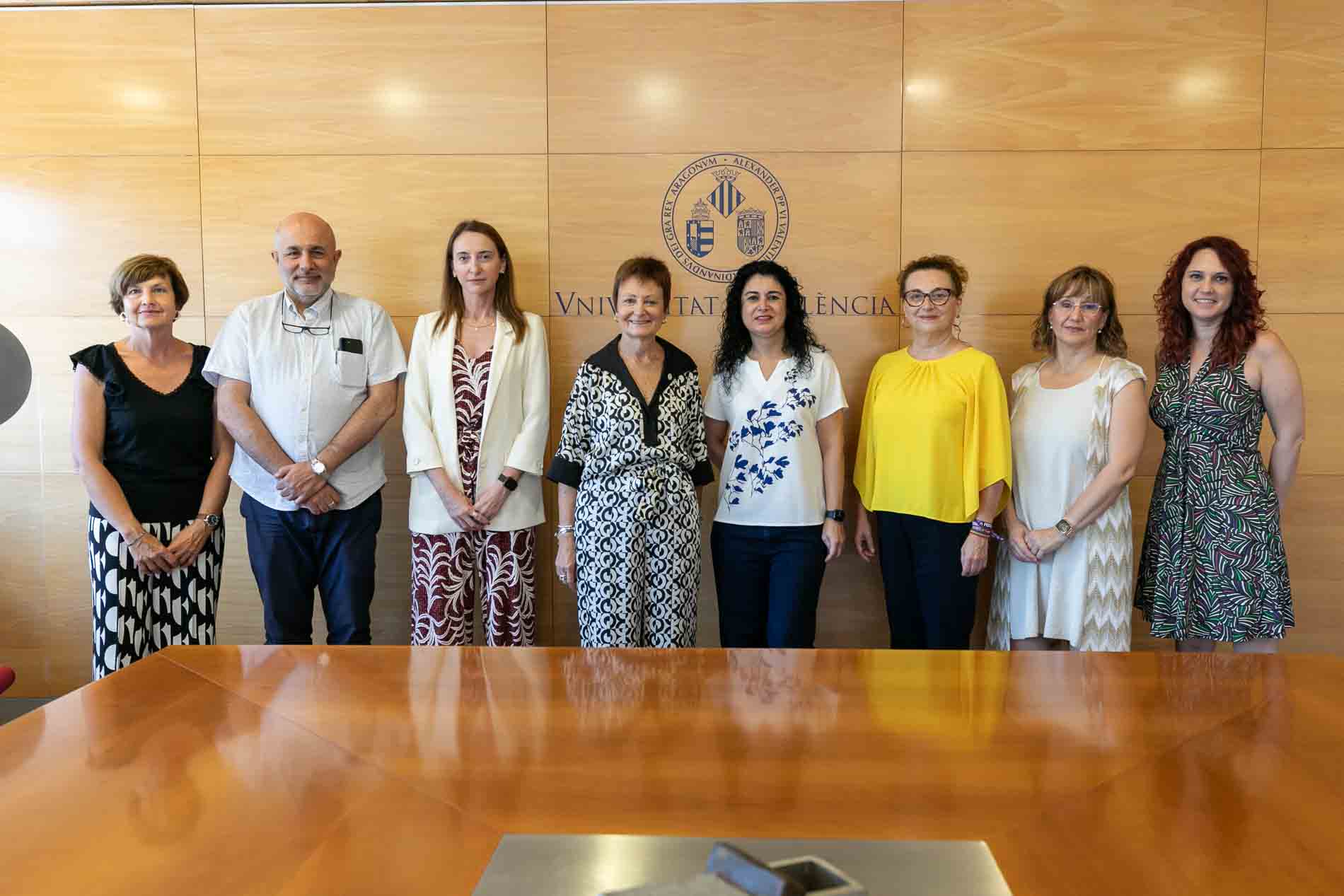 Conveni entre la UV i CCOO