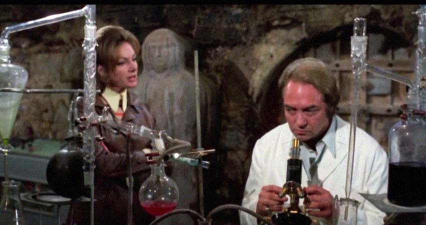 A woman and a man in a laboratory