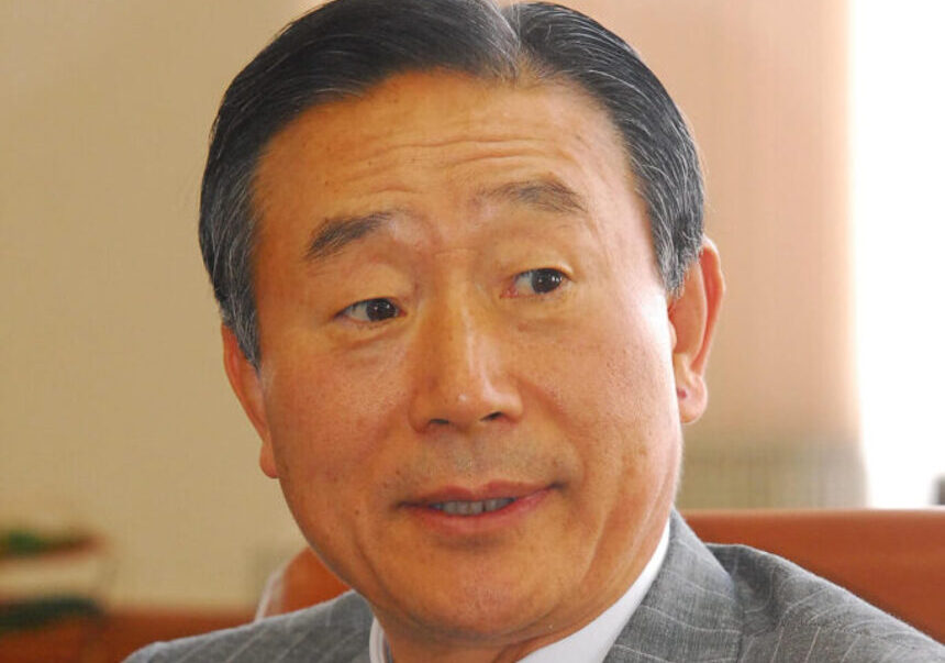 Foto Yoji Sato