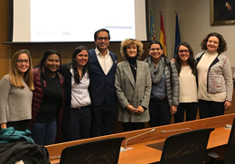Silvia Barona with the students of the Master's Degree