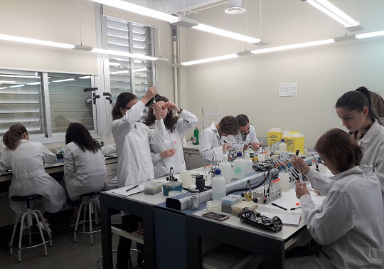 Laboratori de la Universitat.