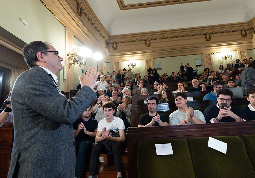 Juan Luis Gandía at the Aula Magna