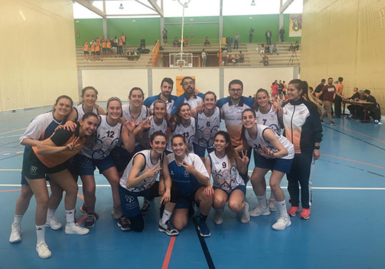 Equips femení de bàsquet i masculí de pàdel