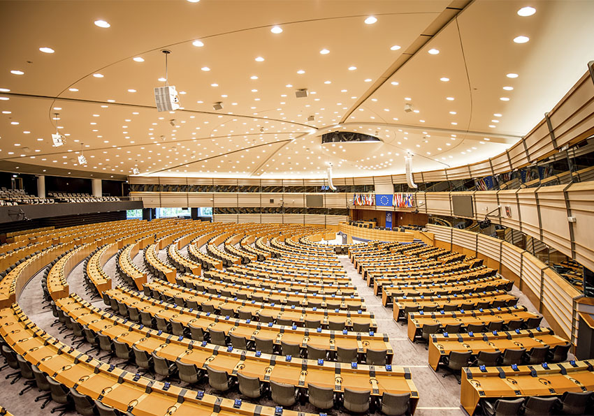 Comisión Europea i Parlamento Europeo.