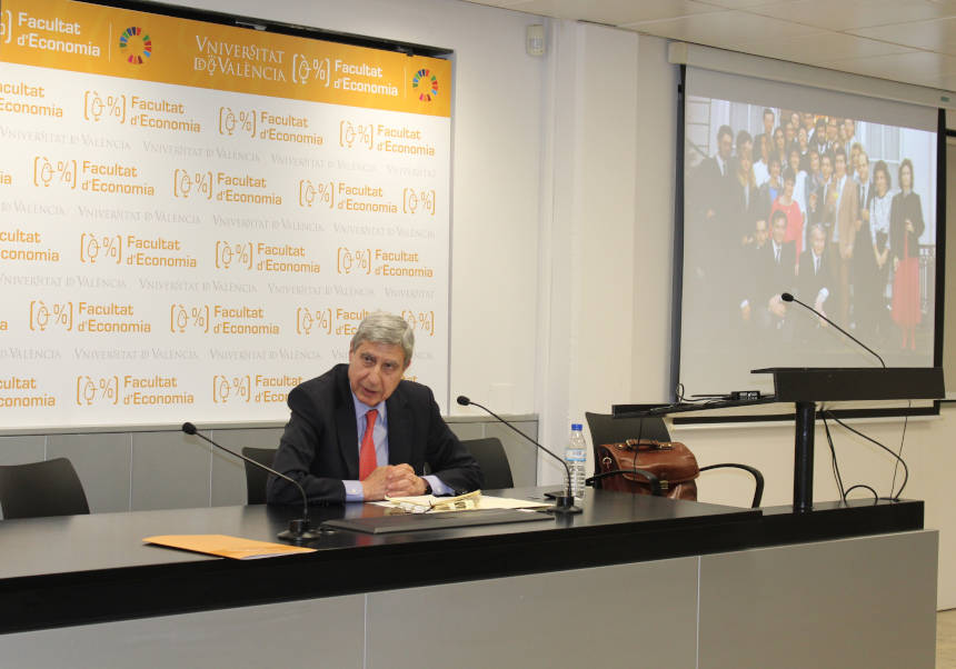 José Luis García Delgado.