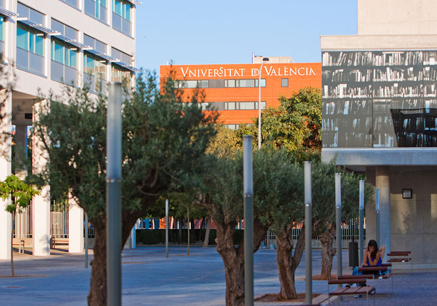 Tarongers Campus UV.