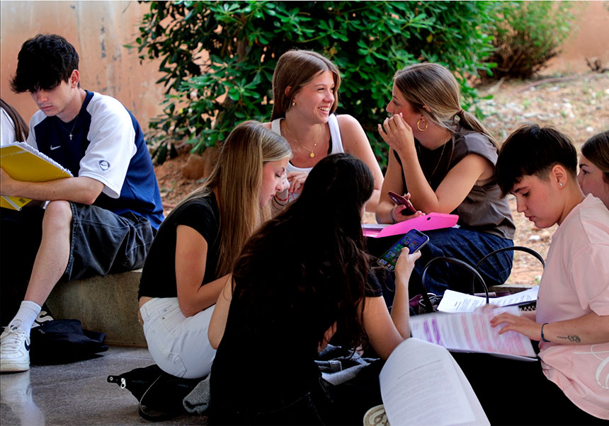 Student body during the PAU at the University of Valencia