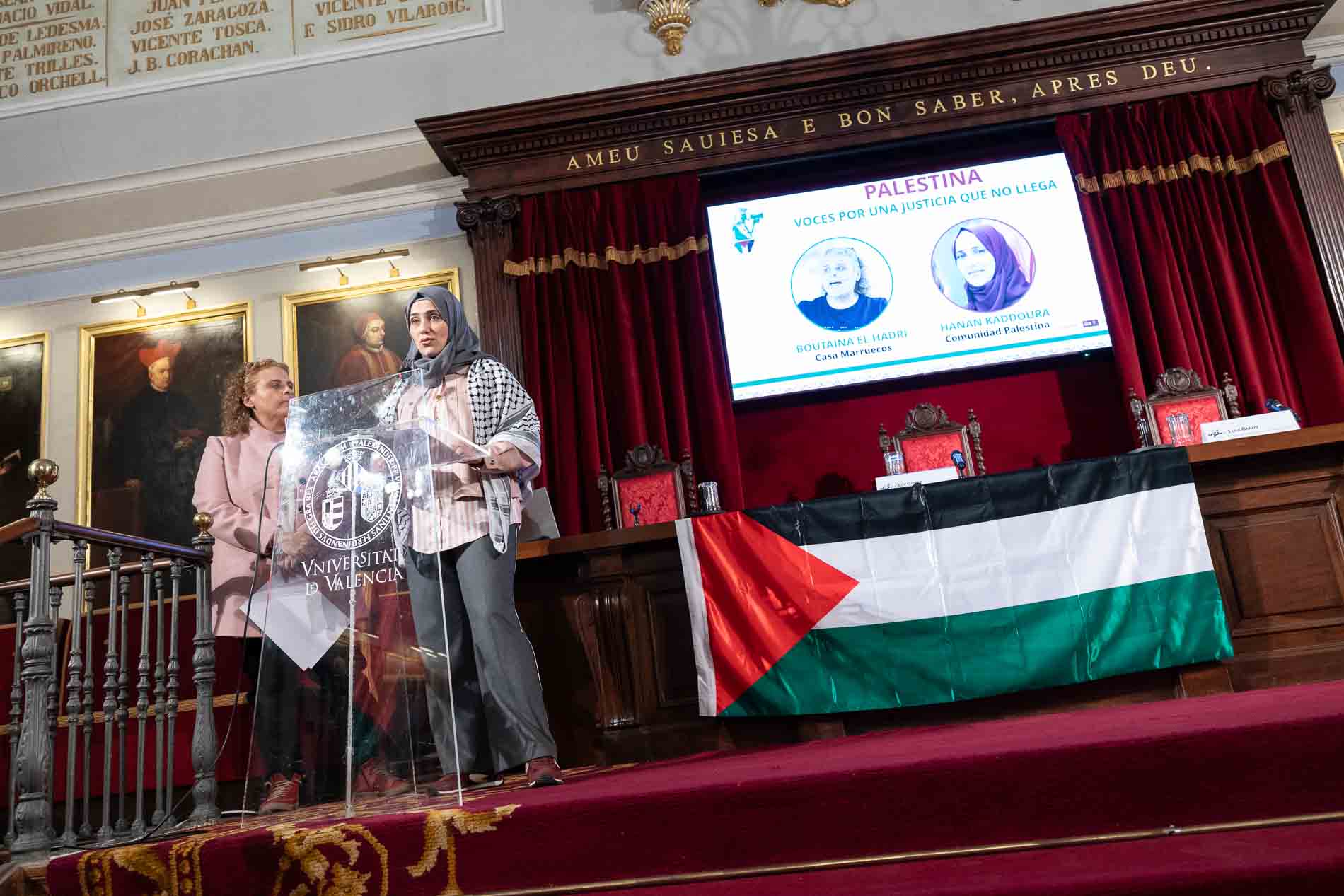 Presentación de la actividad por parte de integrantes de València por Palestina