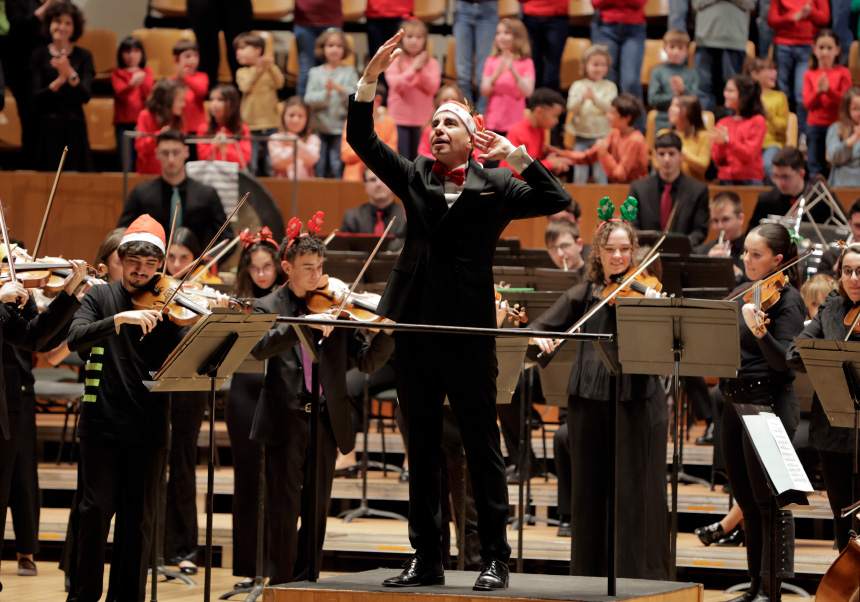 Christmas concert by the UV Philharmonic Orchestra at the Charles Darwin Hall (Burjassot Campus)