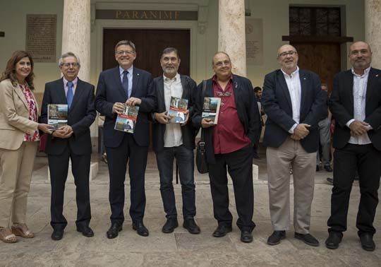 Participants en la presentació del llibre.