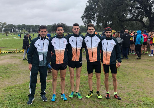 L'equip masculí de camp a través de la Universitat de València.