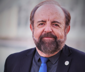 Eduardo Fayos