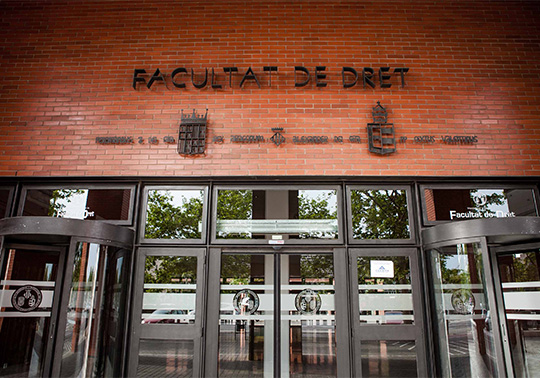 FACULTAT DE DRET