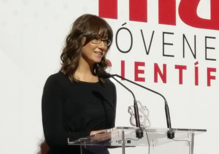 Emilia López Iñesta in the presentation of the Muy Jóvenes Científicas Awards, held on Saturday at the Guggenheim Museum in Bilbao.