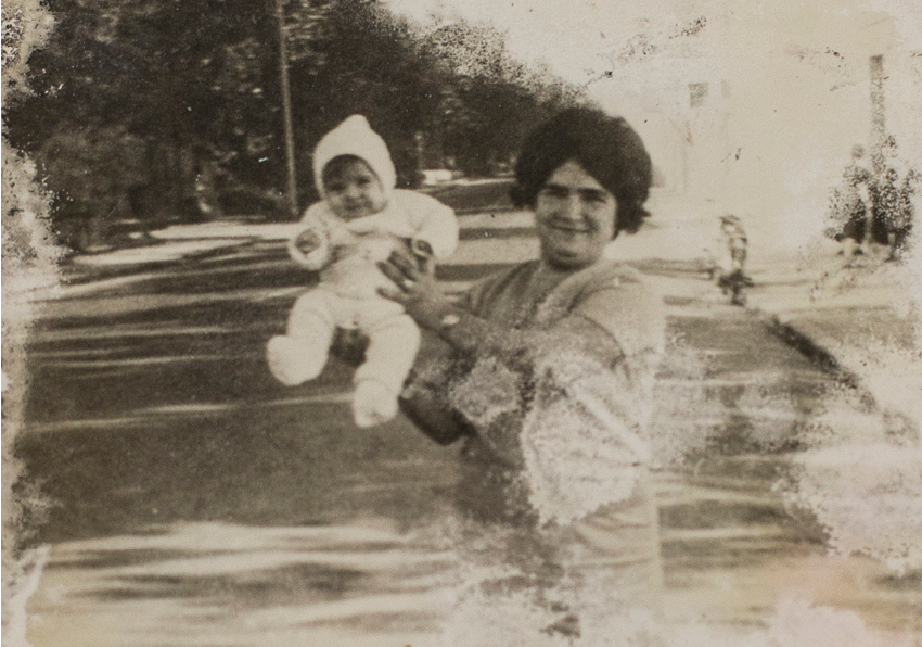 Foto antiga de dona amb xiquet