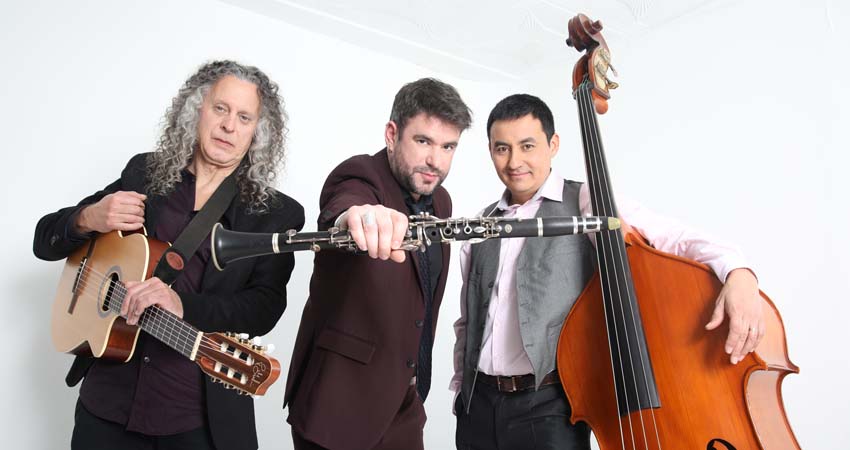 Photo of the performers