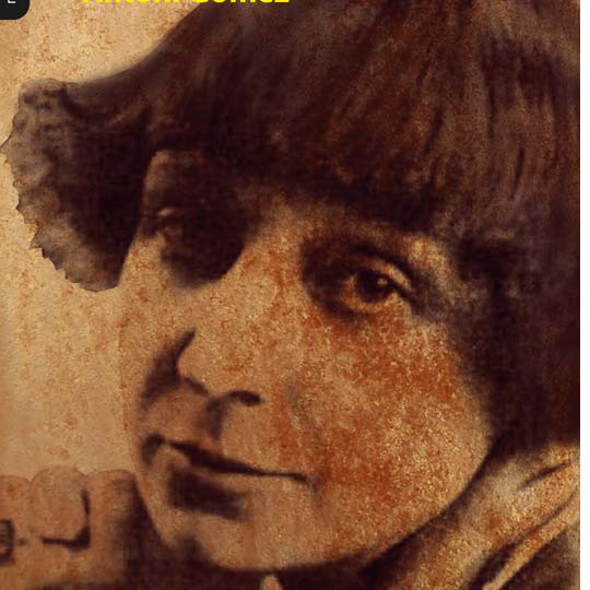 Detalle de la portada del libro, cara de una mujer