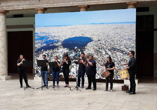 Colla de Dolçaines i Percussió de la Universitat de València.