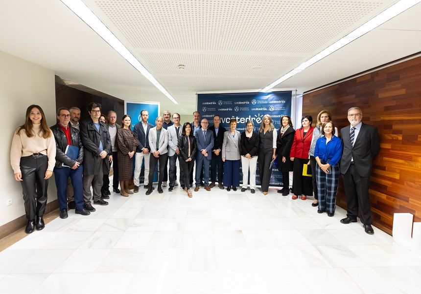 Representants de les càtedres amb la Rectora