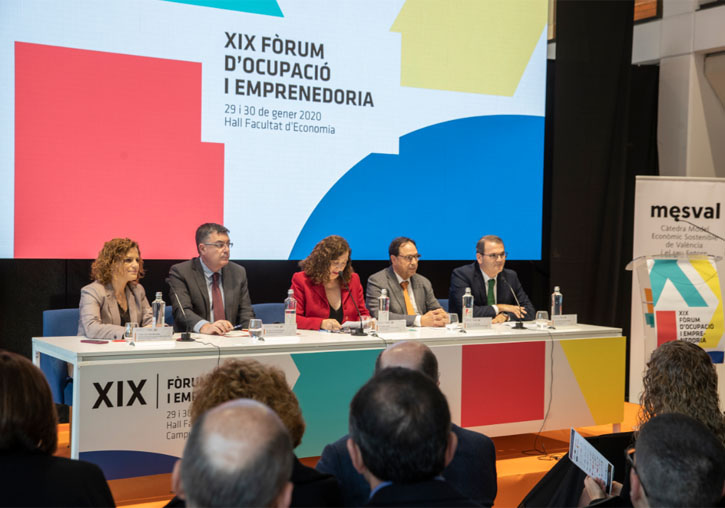 Momento de la inauguración en la Facultat d’Economia.