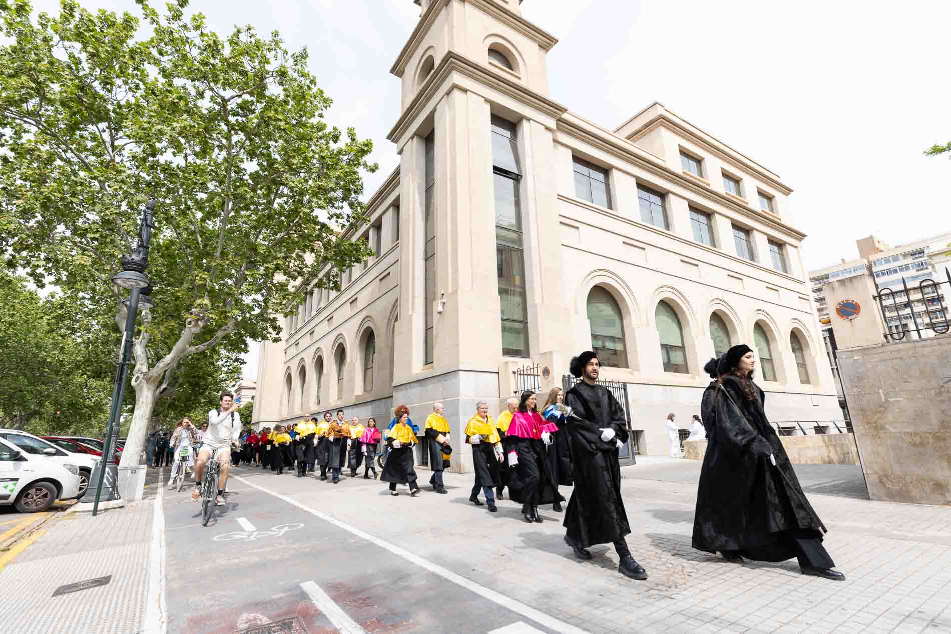 Investidura de los nuevos doctores de la Universitat