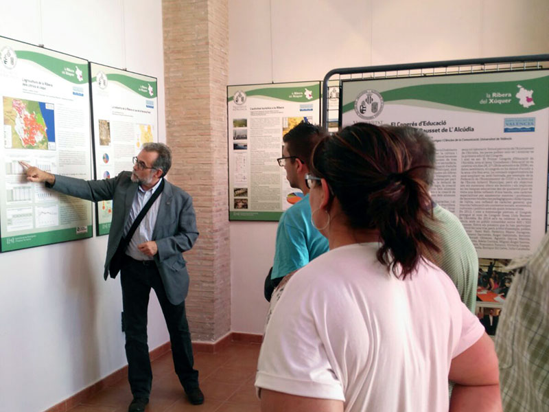 Carlet rep l'exposició ‘La Universitat de València i els seus entorns comarcals: La Ribera del Xúquer’