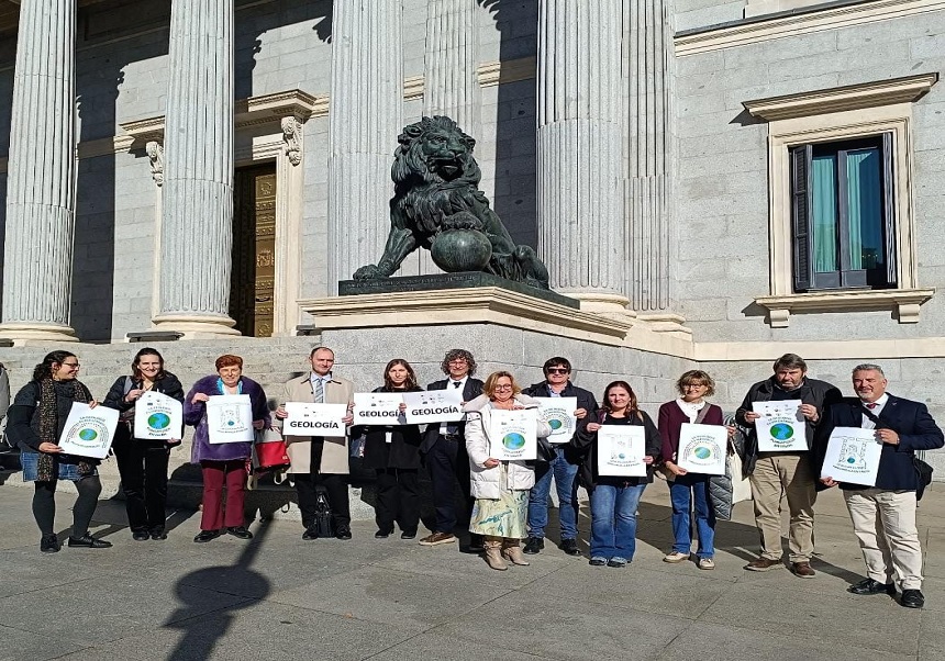 Nota de prensa de la comunidad geológica de su comparecencia en el Congreso para reivindicar el papel estratégico de la Geología en España.