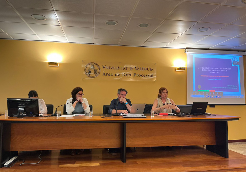 Elena Martínez at the Congress