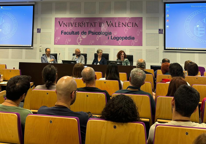 Inauguración de la jornada con, de izquierda a derecha, Guillermo Luján, Vicent Ripoll, Sylvia Martínez y Paz Viguer.
