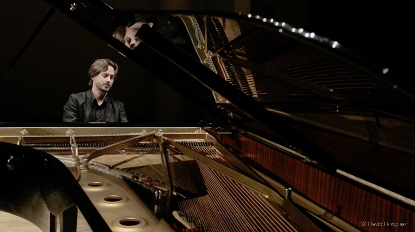 Antonio Galera, piano. Serenates 2019. Concert. 01/07/2019. Centre Cultural La Nau. 22.30h