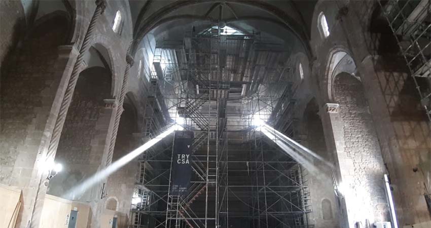Foto de les obres de l'esglèsia