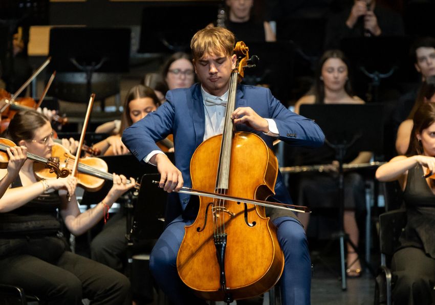 event image:Imatge del violoncelista Pau Cutanda Suñén