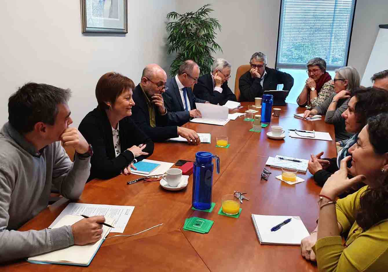 Taula de treball a la Facultat de Ciències Socials entre el Consell de Direcció i l'equip deganal de la Facultat