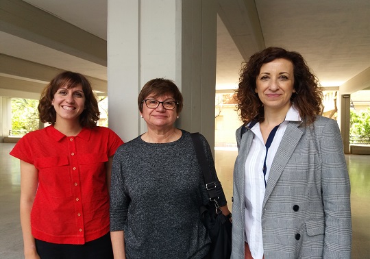 D'esquerra a dreta les tres membres del jurat de la Mostra Art públic / universitat pública de 2019: Alba Braza, Pepa L. Poquet i Maite Ibáñez.