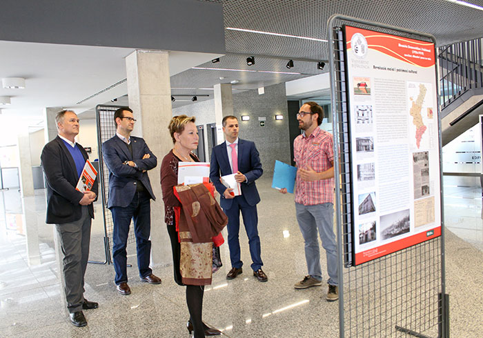 Les col·leccions de la Universitat de València sobre Memòria històrica, Festes i Patrimoni valencià s'exposen a Llíria, Benetússer i Gandia