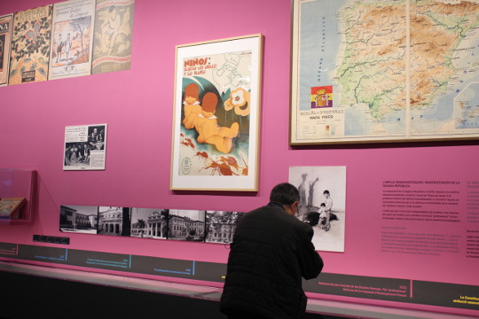 Exhibition ‘Escoles i Mestres: dos siglos de historia y memoria en Valencia’ at La Nau.