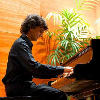 Young Valencian pianist Jorge Tabarés.