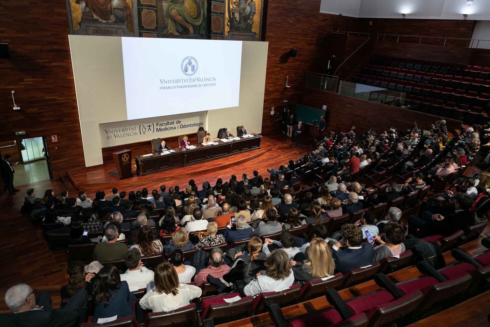 La UV lliura els Premis Extraordinaris de Doctorat 2020-2021 i 2021-2022