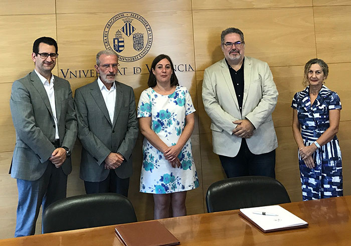 L'Ajuntament de Bétera signa un conveni amb la Universitat per a llançar el programa UNISOCIETAT