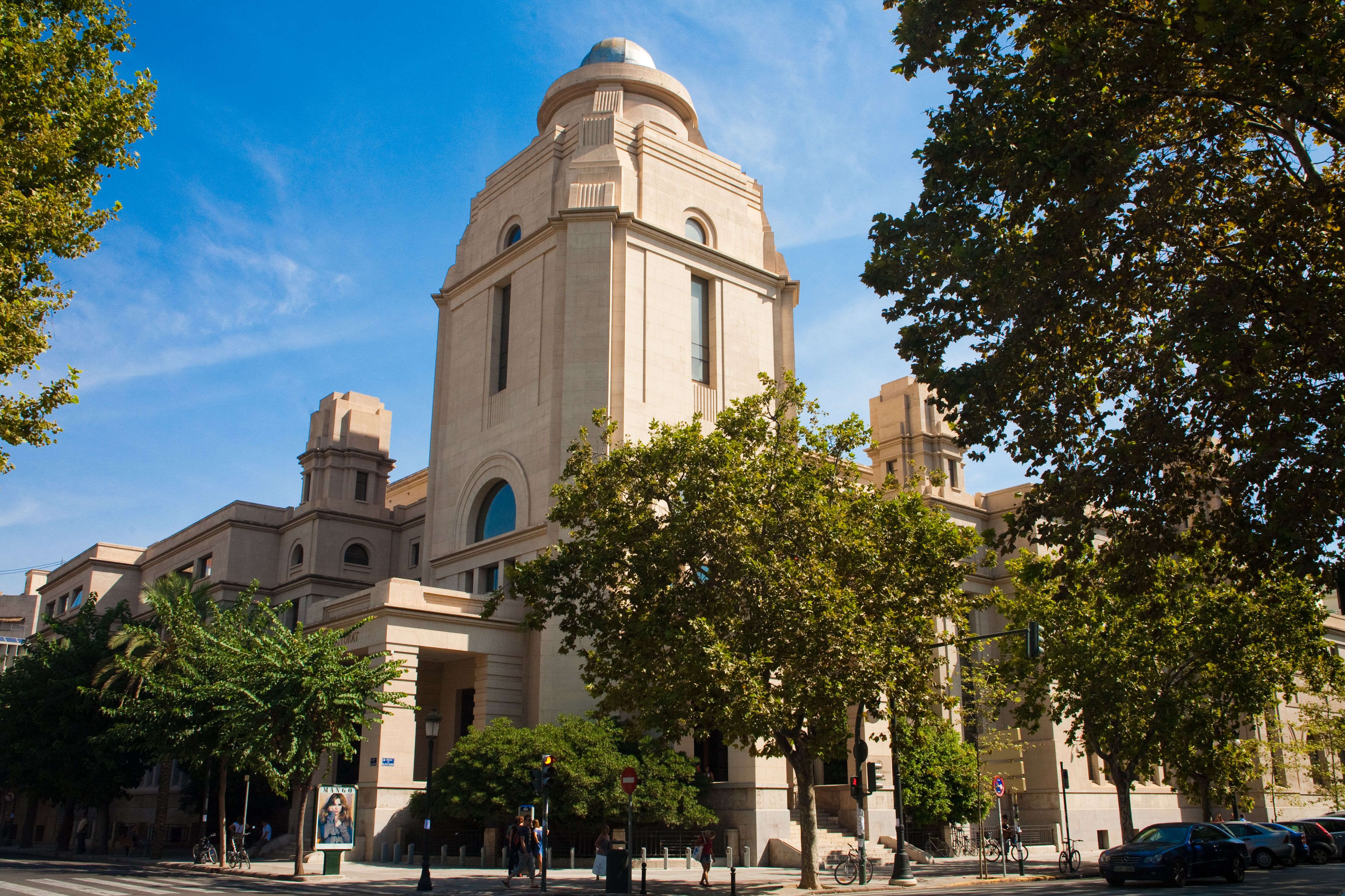 CAMPUS