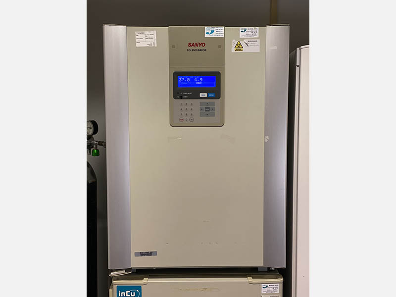 Incubator 5% CO₂ 21%O2 - SANYO MCO19AIC