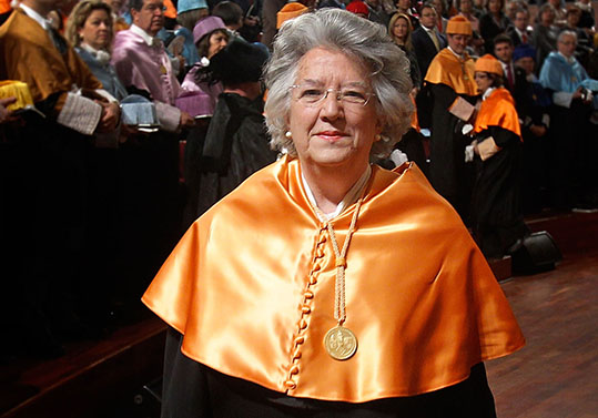 María Ángeles Durán durante el 'honoris' de la Universitat de València