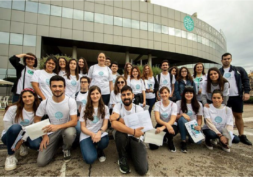 Coneix com participar en l'Expociència: una jornada de portes obertes reconeguda amb 2 crèdits