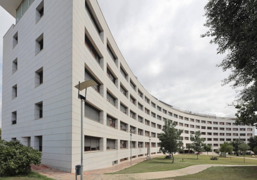 Edifici Jeroni Muñoz del Campus de Burjassot-Paterna on es troba la nova infraestructura de recerca.