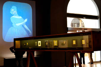 Vista de la exposición en la sala.