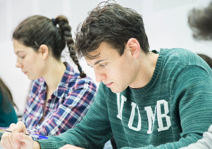 Imagen de estudiantes