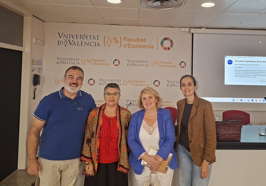 Pedro Cabrera, secretari general d'UGT-UV, Carmen Saban, representant de SP Universitats UGT Federal, Susana Quicios, directora de la Secció d'Avaluació del Professorat de l'ANECA i Susana Díaz, Secretària General de Formació i Universitats UGT PV