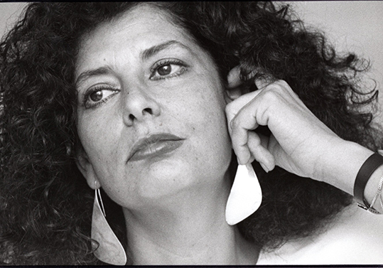 Carmen Alborch al 1988, retratada per la fotoperiodista Pepa García.